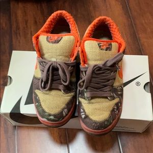 Nike sb dunks “hunters”